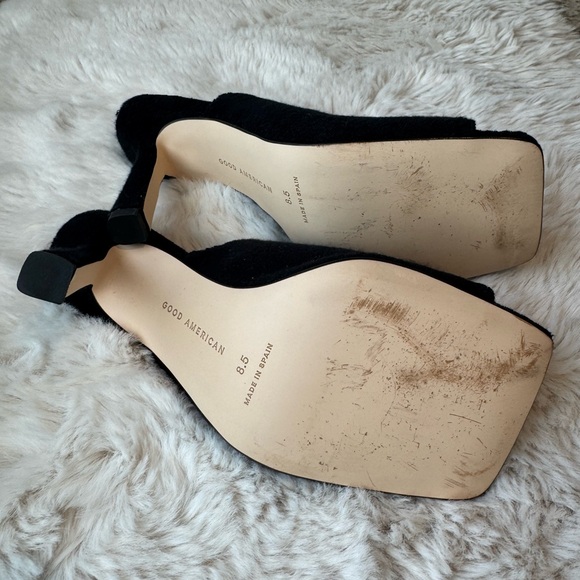 Good American Square Open Toe Pump, Black Terry Cloth, Size 8.5 - Picture 5 of 5